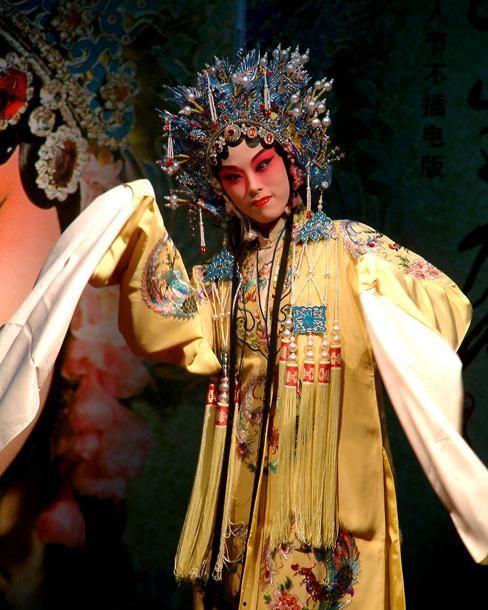 娱乐圈八卦吃瓜舞,揭秘“吃瓜舞”背后的八卦秘闻